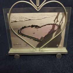 Heart Pitcher Frame