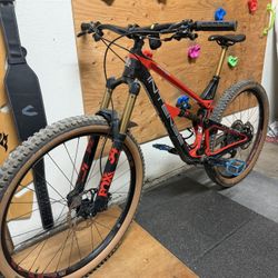 Intense Primer 29er Mountain Bike 