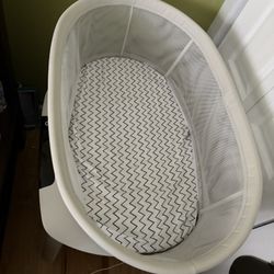 4 Mom With Basket Value Of 60 Dollars Some Sheets 