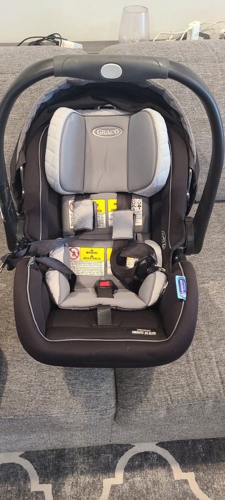 Graco Snugfit 35 Elite Infant Carseat And Bases
