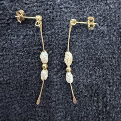 Gold Pearl Earrings 