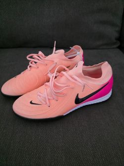 Nike Phantom Indoor/turf shoes
