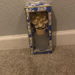 Fragrance Flower Diffuser: Rainforest Gardenia