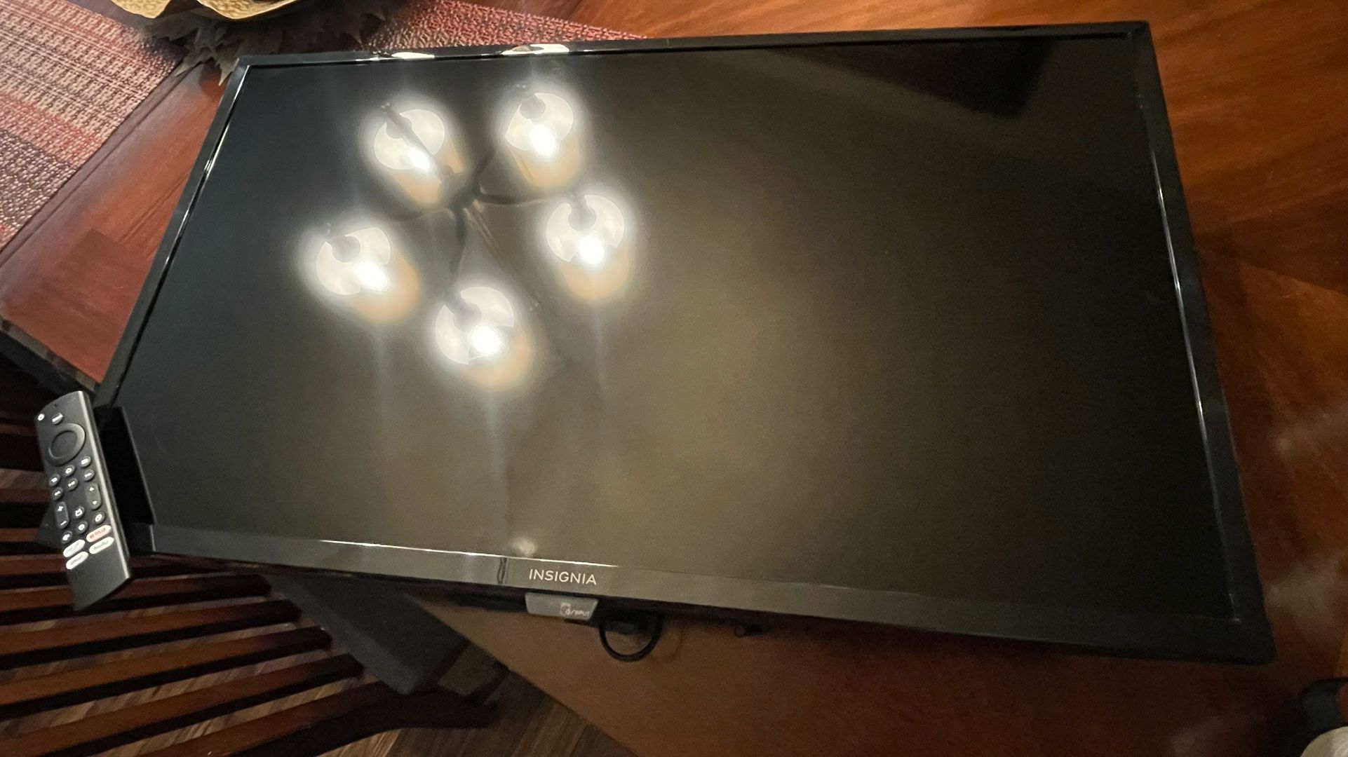 32” Insignia TV (Works) With Remote