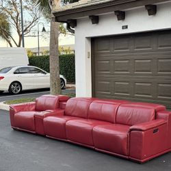 Couch/Sofa Sectional - ELECTRIC RECLINER - Leather - LIKE NEW - Delivery Available 🚛