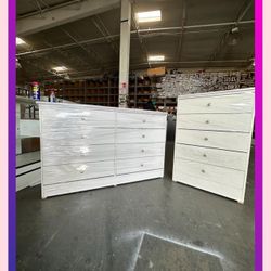 5 and 8 drawers dresser / Five and eight drawers dresser / Cajoneras