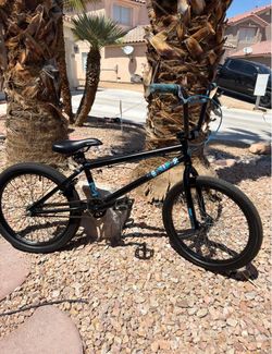 Kink Curb BMX 20” – Freestyle Bike