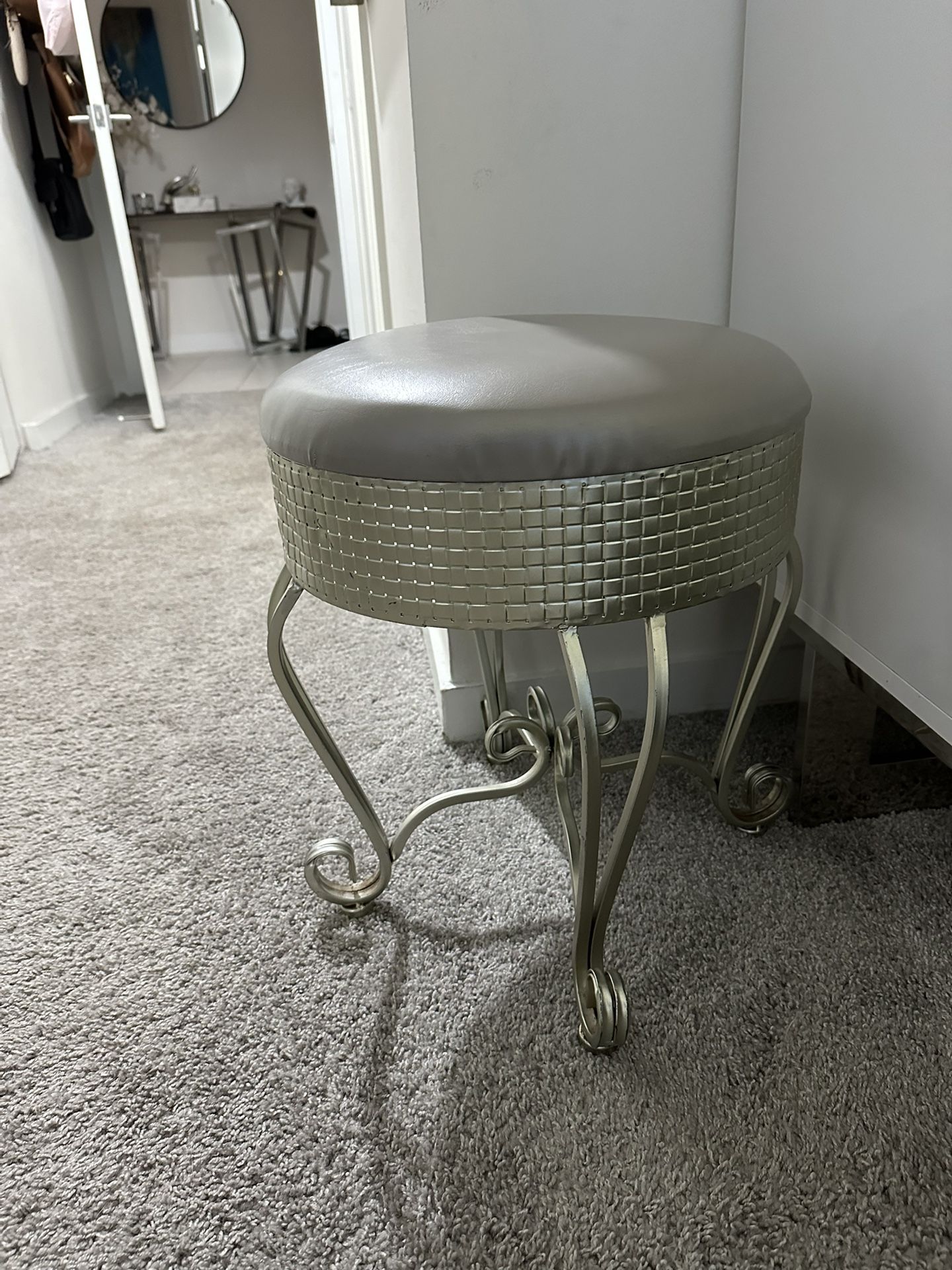 Metal vanity stool chair