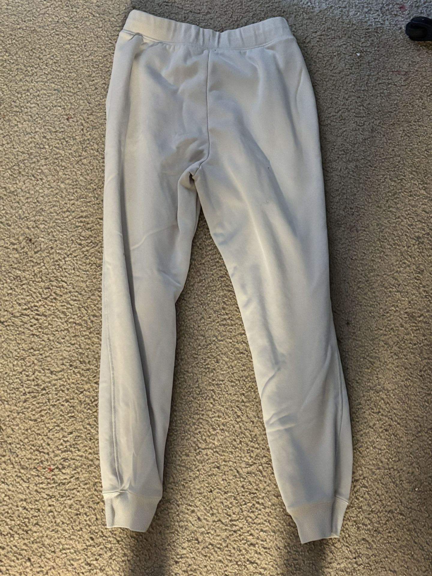 Beige/White Sweat Pants With A Soft Wool Texture On The Inside