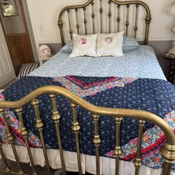 Antique Bed Brass Queen Size