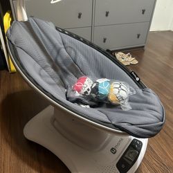 4 Mom’s Mamaroo