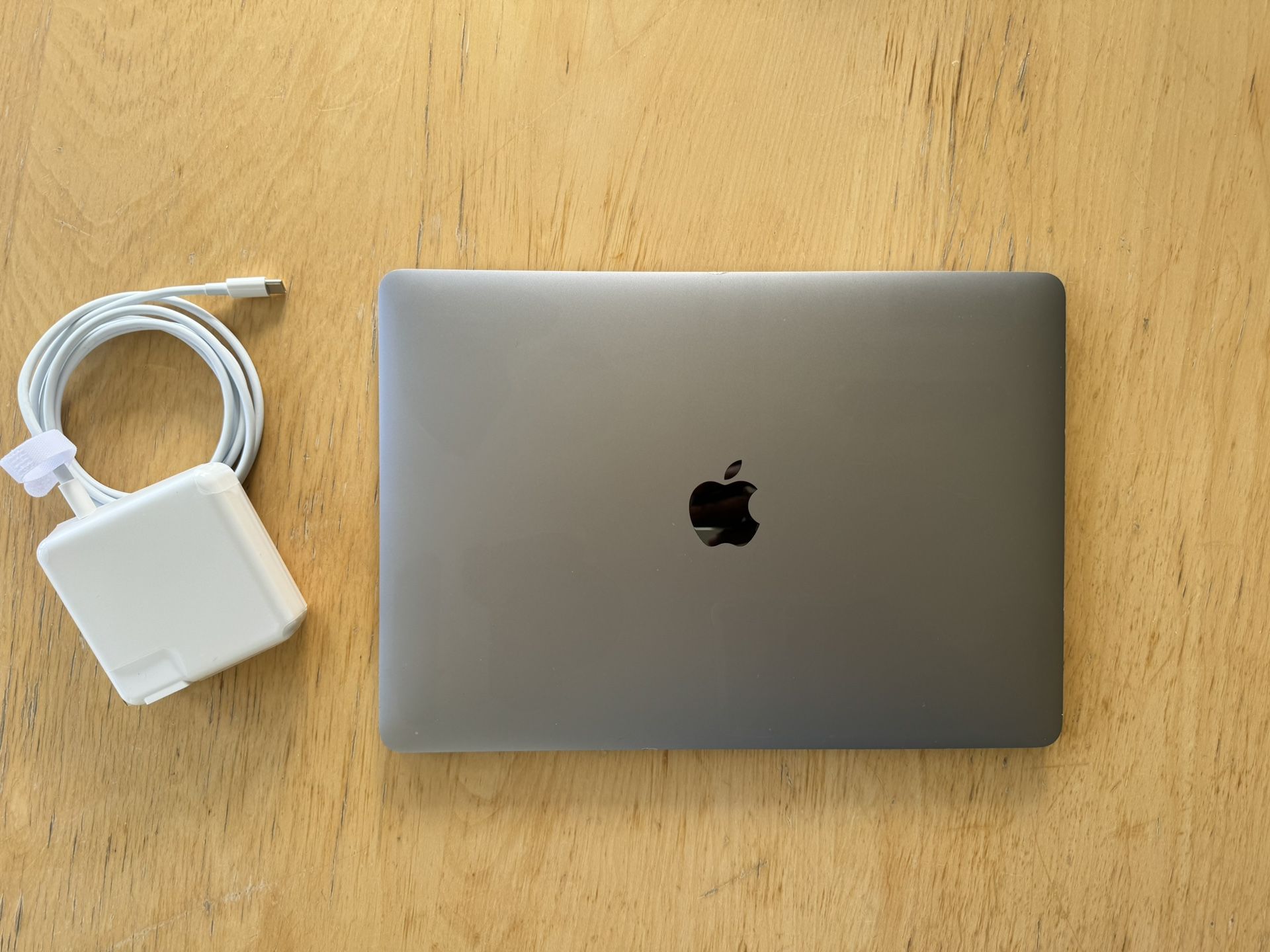 MacBook Pro 2017 Space gray 