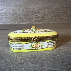 Limoges porcelain trinket box