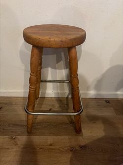Wooden Bar Stool with Metal Footrest
