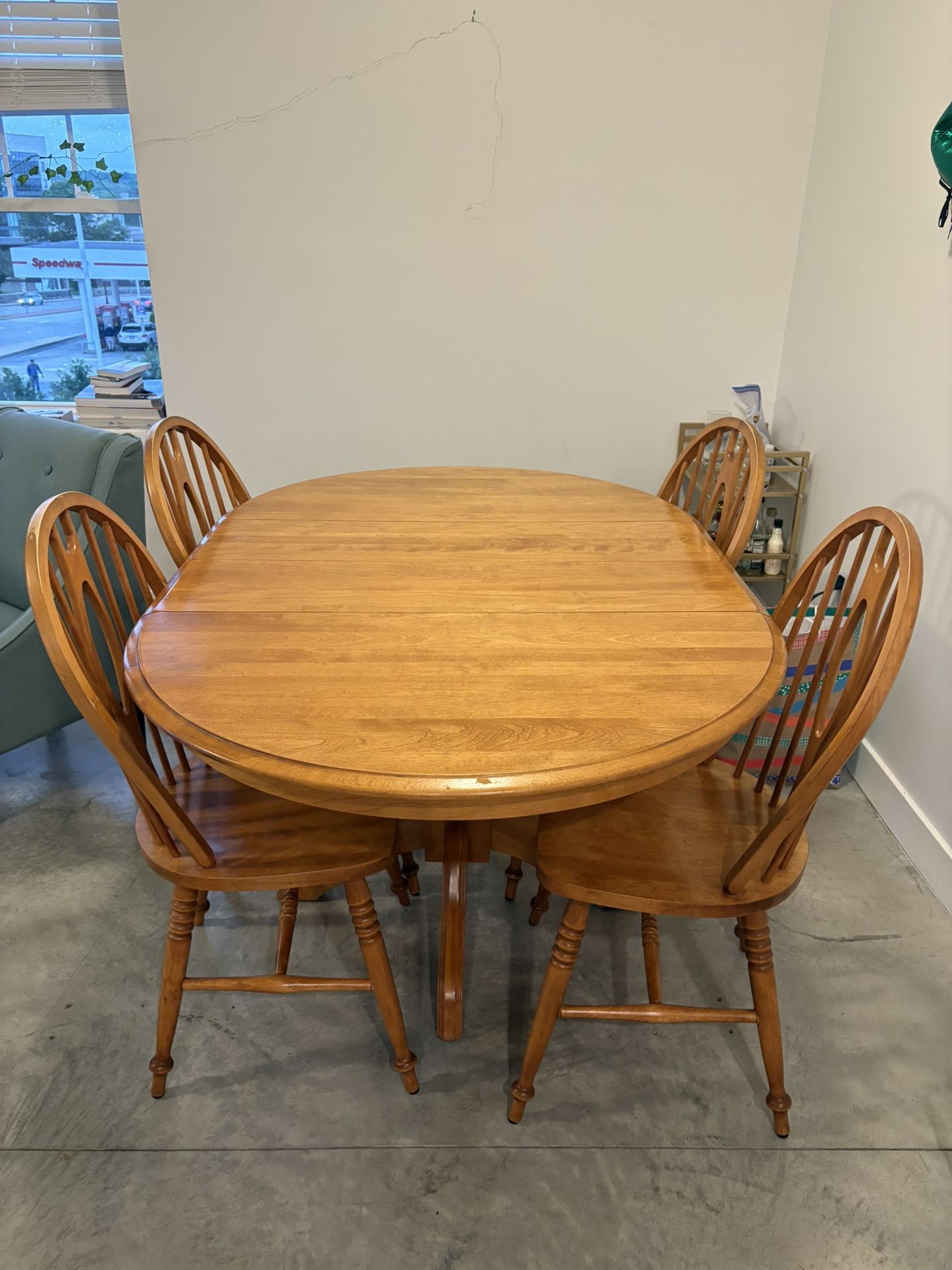 Oak Dining Table & 4 Chairs