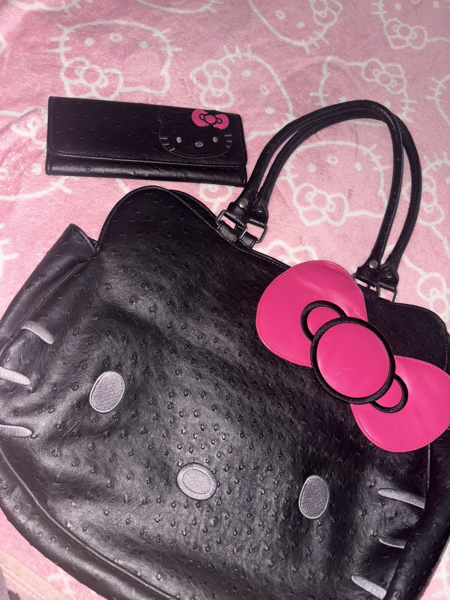 Vintage Hello Kitty Purse And Wallet 