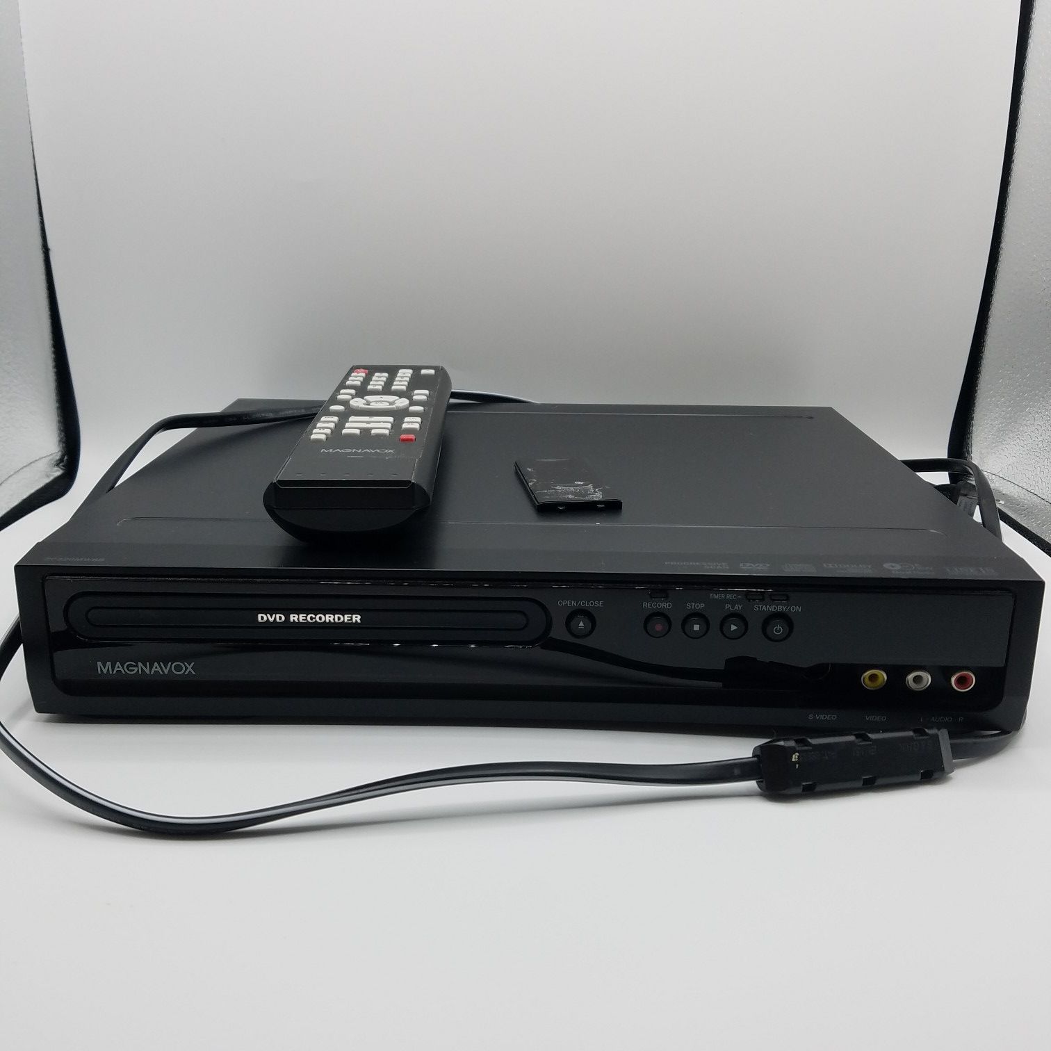 Magnavox DVD Recorder and Player ZC320MW8B/F7 with Remote