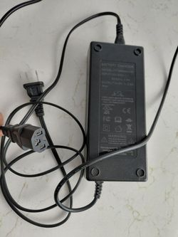 Tuttio charger
