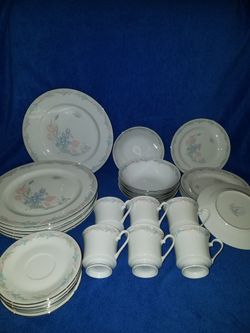 Dinnerware- PRICE DROP!
