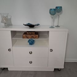 High-End White Sideboard – Heavy Duty & Textured Finish