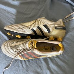 Predator Cleats Sz 11