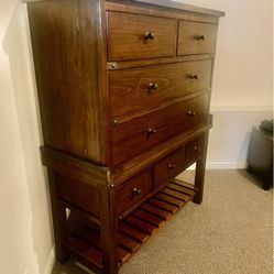 7-Drawer Dresser Hutch Cabinet