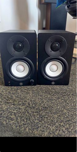 Yahmaha HS4 Pair