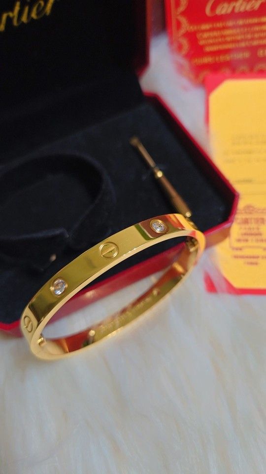 Car'teer Bangle
