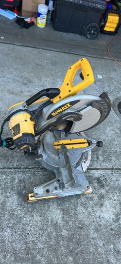 Dewalt meter saw 12 inch not working just stopped working