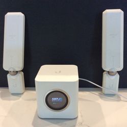 Ubiquiti AFI-HD-US Amplifi Mesh WiFi System (Smart Router W/2 WiFi Extenders) Included Cat 5e Cable