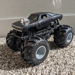 Rare Dodge charger hot wheels monster truck size 1:24. FCFS.