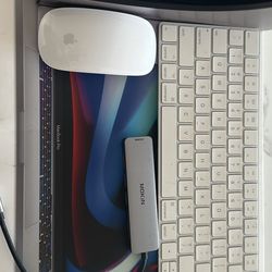 2019 Macbook Pro 16” + accessories