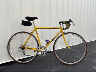 Vintage Fuji Touring Road Bike