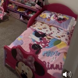 Toddler bed