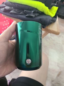 2022 Starbucks Holiday Metallic Green Insulated Stainless Steel Tumbler 12oz With Lid