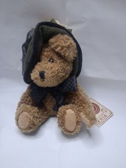 Boyds Bears Plush Teddy Bear with Bonnet