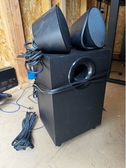 Logitech G560