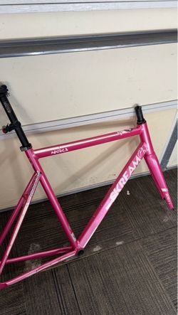 Skream Frameset