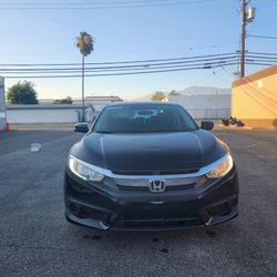 2017. Beautiful Honda Civic Excellent Condition!!