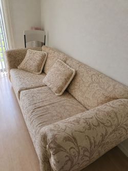 FREE 2-Piece Sofa Set (Sofa + Loveseat) – Pickup Only