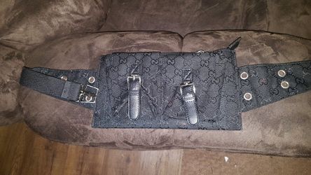 Black Gucci fanny pack
