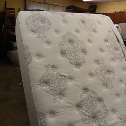 Queen Mattress  And Box Springs