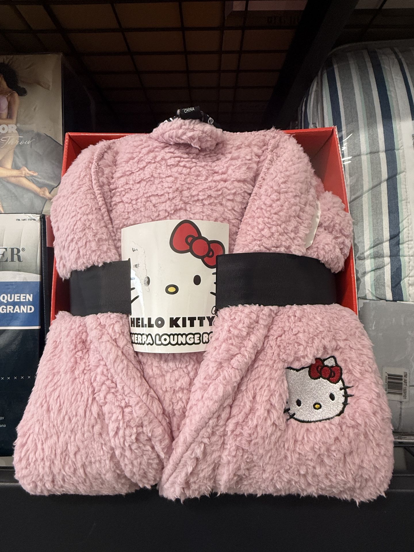 Hello Kitty Sherpa Lounge Robe Pink Special Edition One Size