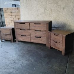 SIX DRAWERS DRESSER WITH NIGHT STANDS 