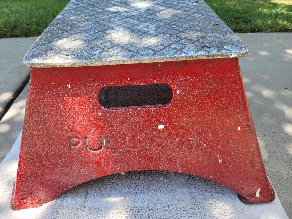 Railroad Pullman Step Stool