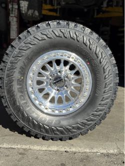 KMC KM552 IMS 17x8.5 6x5.5 -10 Wheels 35x12.50R17 Yokohama Geolander G003 M/T Silverado Sierra Tundr