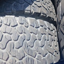LT265/70R17 Bfgoodrich Ko2 Tires (2)