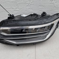 Volkswagen Tiguan Headlight 