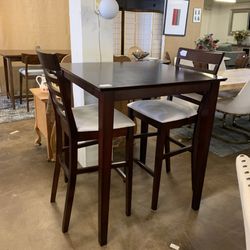 Tall Bistro Table w/ 2 Chairs
