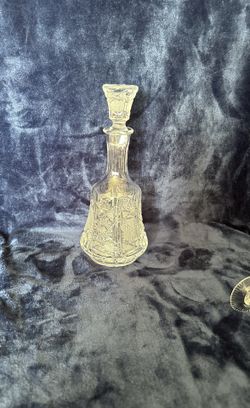  Cut Crystal Decanter 10” With 5 Cordials 4.5”